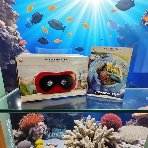 Discovery View Master Virtual Reality Starter Pack &"Underwater" Experience Toy - Picture 1 of 7